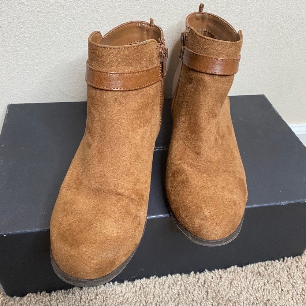 Old Navy Brown Buckle Booties Vegan Leather Size 7 - Picture 6 of 9